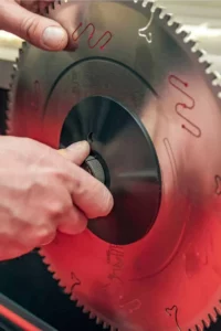 Step-by-Step Guide on Changing a Table Saw Blade